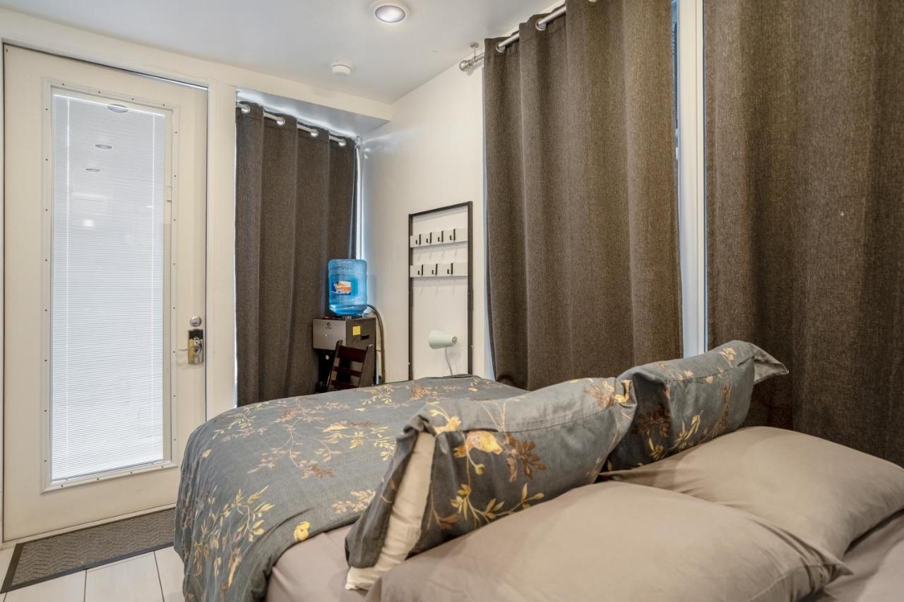 East Downtown Mico-Luxe Container Living Pod #8 Apartment Houston Exterior photo