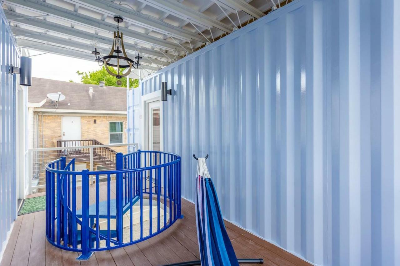 East Downtown Mico-Luxe Container Living Pod #8 Apartment Houston Exterior photo
